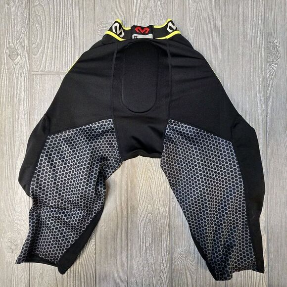 McDavid Rival Integrated 7 Pad Hard Shell Football Girdle Black Size Extra Large - Picture 2 of 4